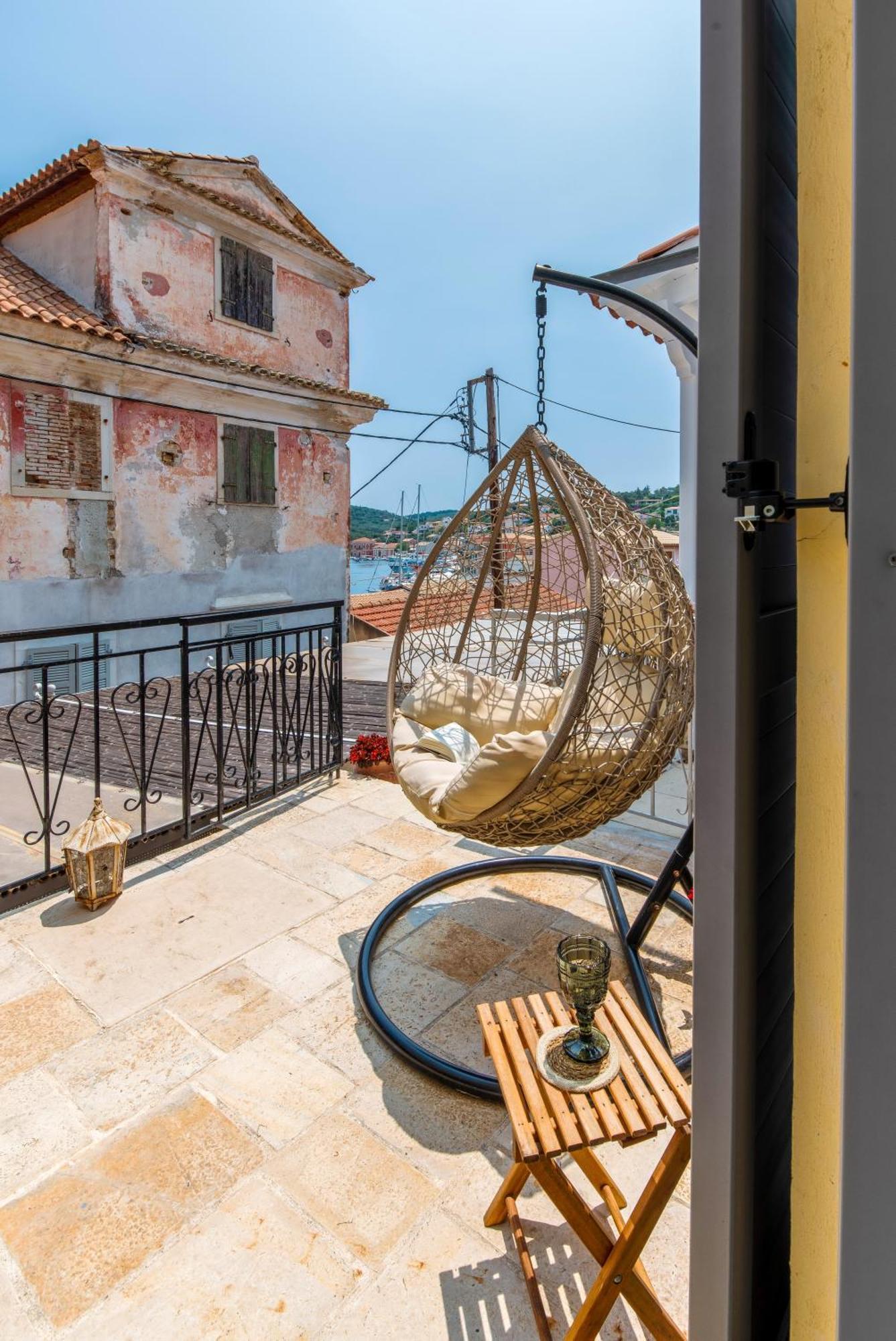 Апартаменти Marilu'S, Paxos Port House Ґайос Екстер'єр фото